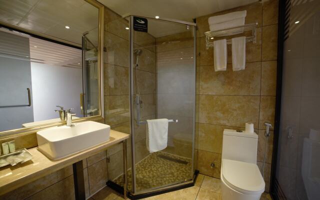 Swiss Lenana Mount Hotel
