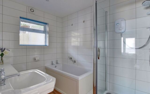 Flat 8 Clifton Court