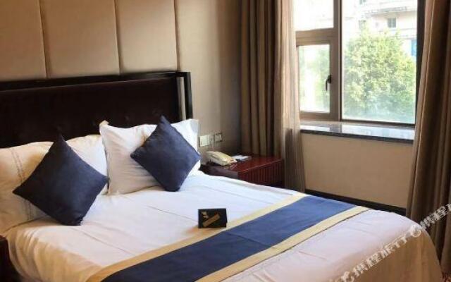 Phoenix Hotel