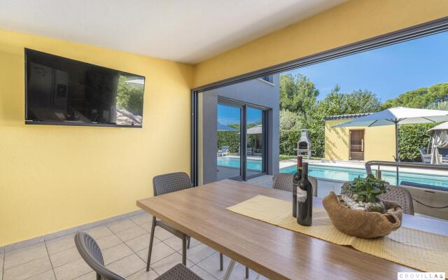 Happy in Fazana with 5 bedrooms and 1 bathrooms
