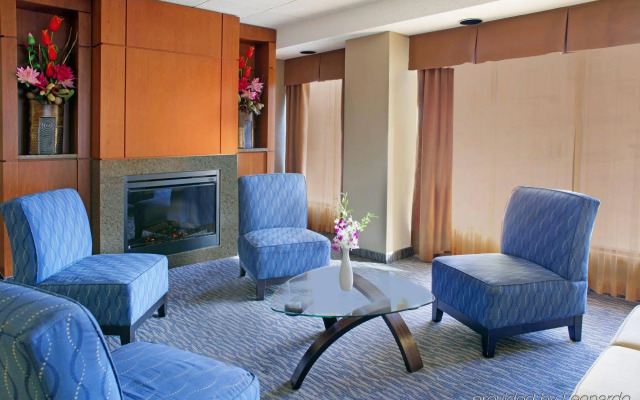 Sandman Hotel & Suites London Downtown