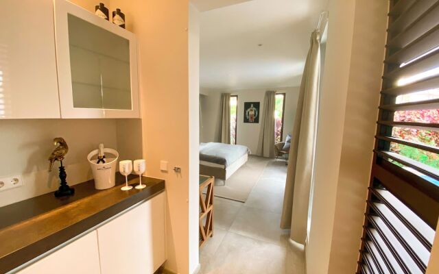Lxry Apartment Jan Sofat With Private Pool