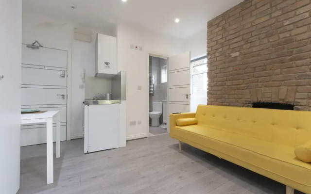 Rentaly London - Green Lanes - Studio 2