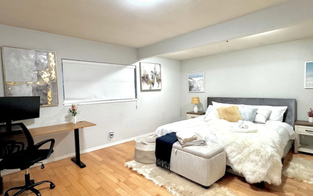 Sunnyvale 3B2b Super Big House