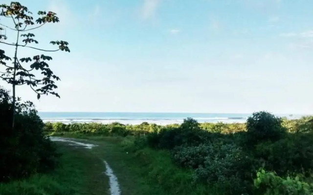 Apartamento Boraceia 200 metros da praia, com ar condicionado