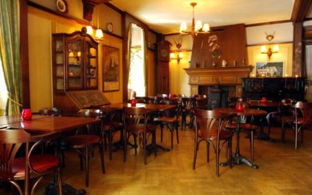 Royal Hotel-Restaurant Bonhomme