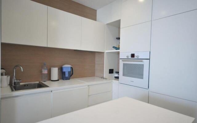 Leona Residences Apartment
