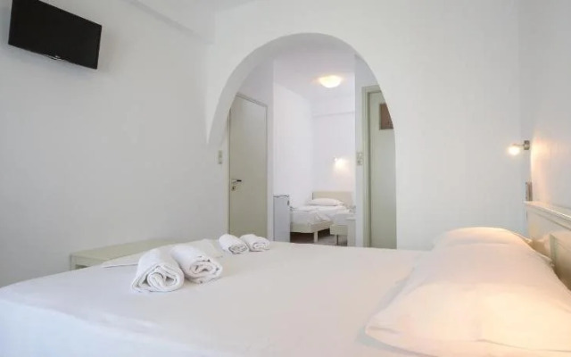 Soula Naxos Hotel