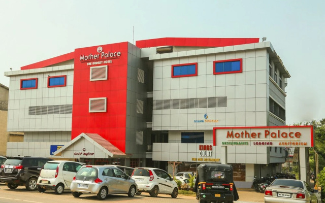 OYO 24519 Hotel Mother Palace