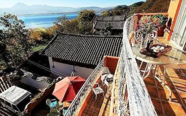 Yiren Waterfront Holiday Courtyard