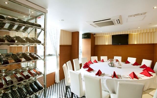 Bridal Tea House Hotel - Gillies Avenue South