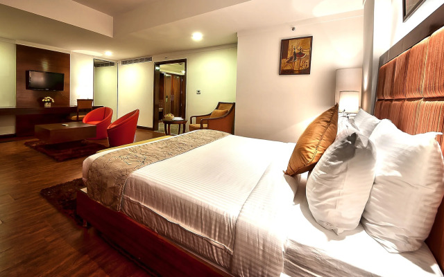 The Golden Plaza Hotel & Spa