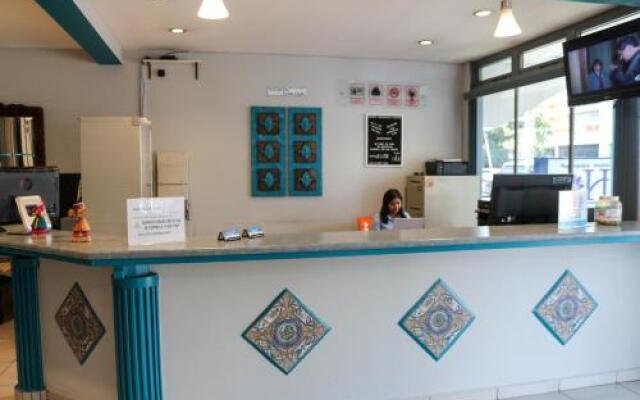 Dolphin Hotel
