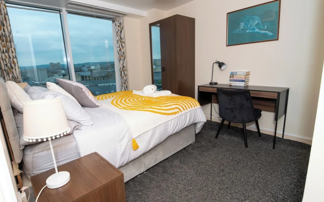 City Centre Location-family Friendly-free Parking