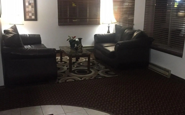 Sunset Inn & Suites - Lincoln Airport