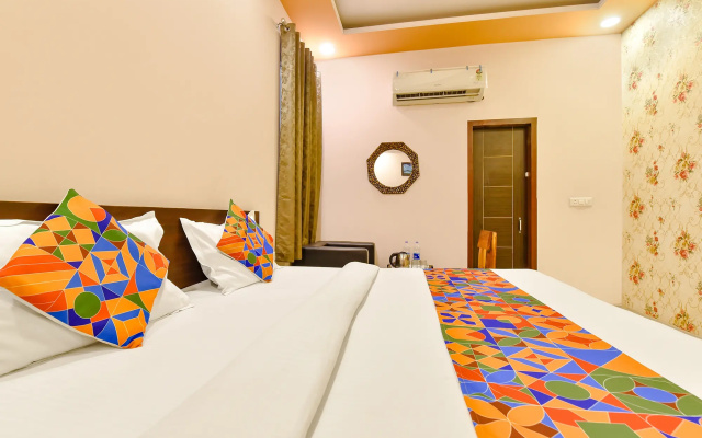 Fabhotel Sarvika