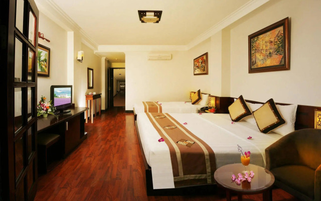 Hanoi House Hostel & Travel