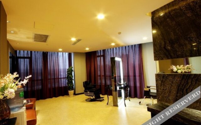 Huancheng Caston Hotel