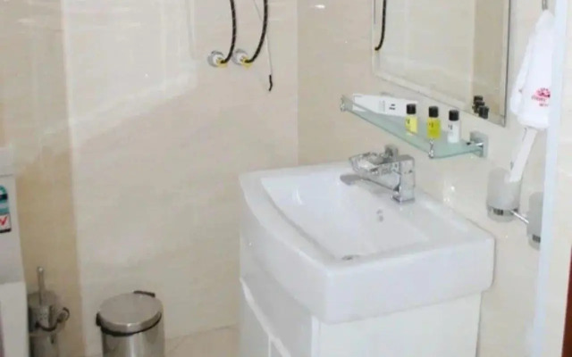 Эверест Плаза