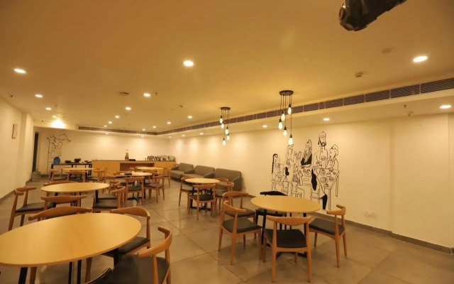 Qotel Hotel La Sarane Preet Vihar