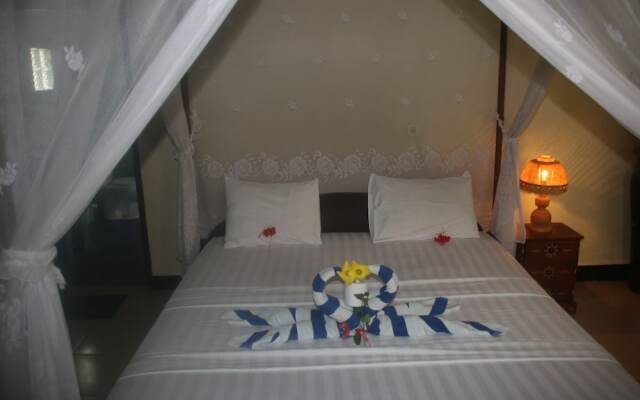 Pelangi Cottage and Bar