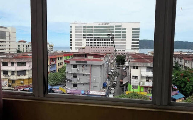 OYO Rooms Kampung Air Taxi Station