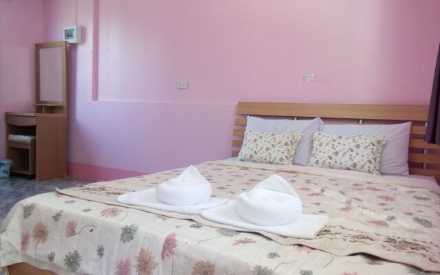 Khun Ohm Cha Am Resort