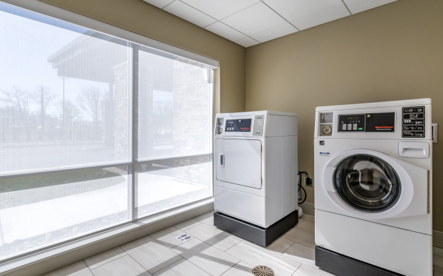 Holiday Inn Express & Suites Carlisle Southwest – I-81 by IHG
