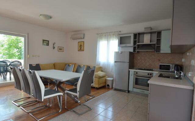 Capacious Holiday Home in Maslenica