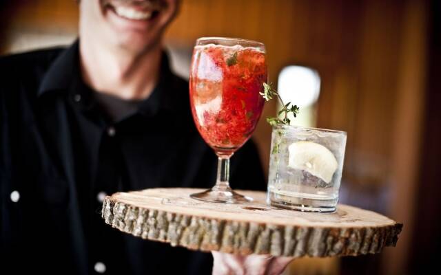 Gallatin River Lodge