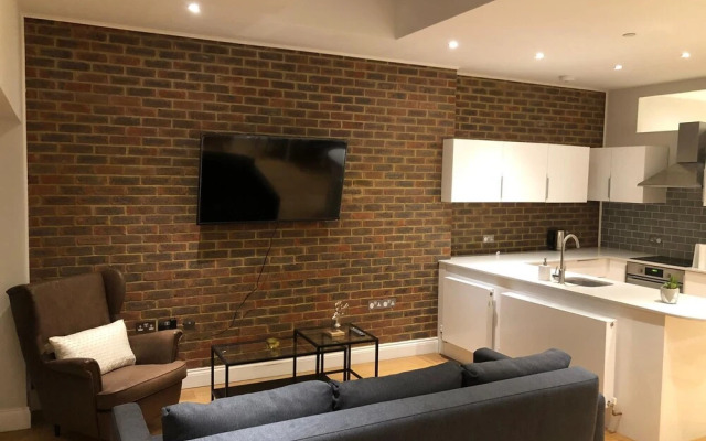 Stamford Brook Apartments