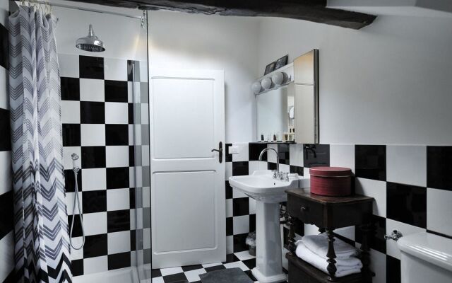 Stairs to Heaven Apartment