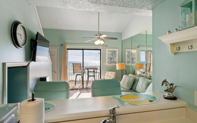 Sugar Beach 342 1 Bedroom Condo by RedAwning