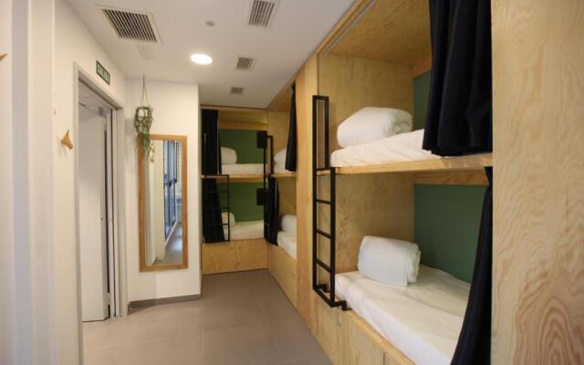 VTZ The Botanic Hostel