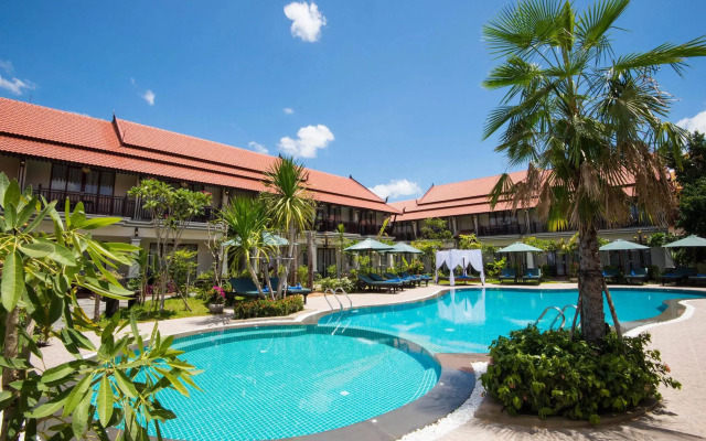 Spring Palace Resort Hotel