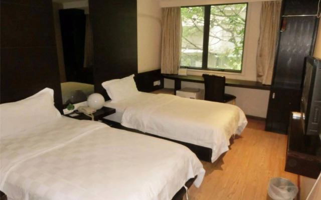 Forest Hotel