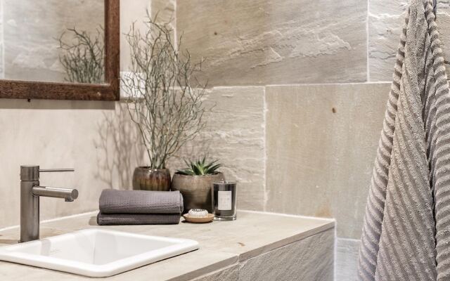 Eastern Rise Main House