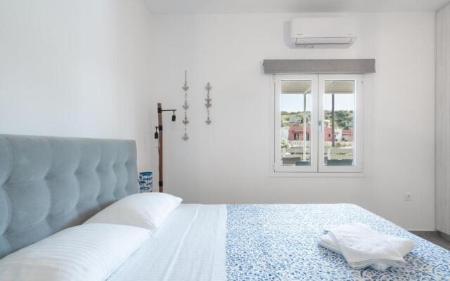 Mira Sea View Residence