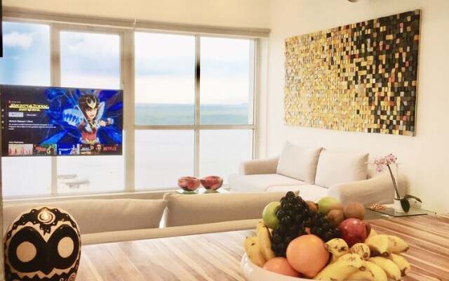 Deluxe Highrise River & City View Flats Gye