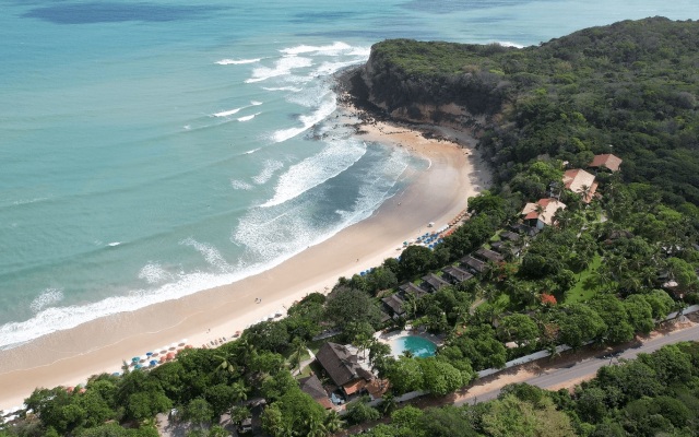 Madeiro Beach Hotel And Resort