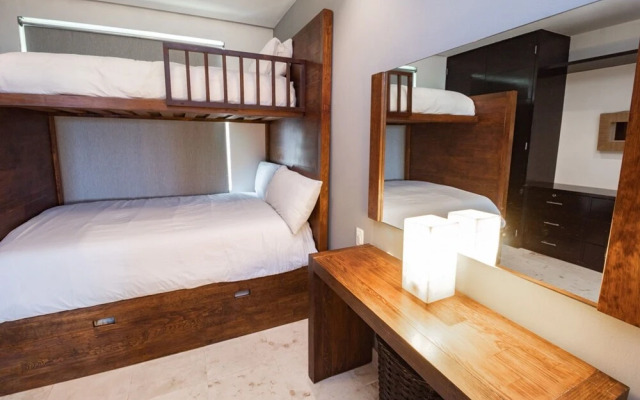 Elements Penthouse 7 3 Bedroom Condo by RedAwning