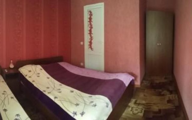 Guest House On 6 Octyabrya 10