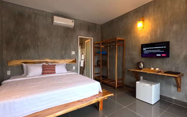 CHARM HON ROM VILLAS by SAZI
