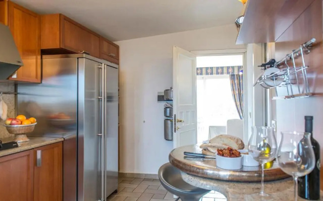 VILLA NINFEO 12&2, Emma Villas