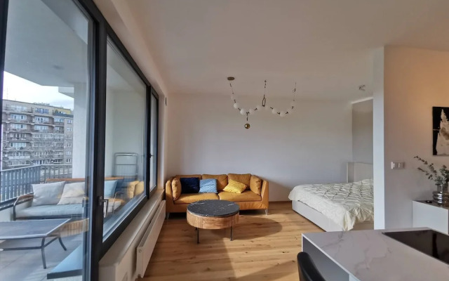 Free Parking, Center Location, Nuslesky Pivovar Sunset Balcony Home