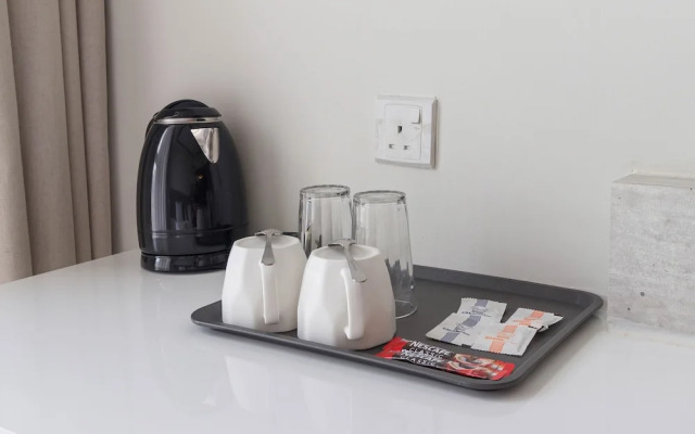 Expressionz Professional Suites by Perfect Host