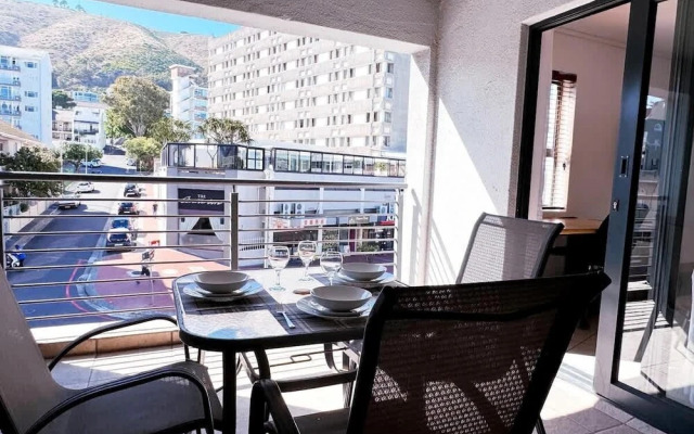 Spacious 1 Bedroom Apartment, Atlantica, Seapoint