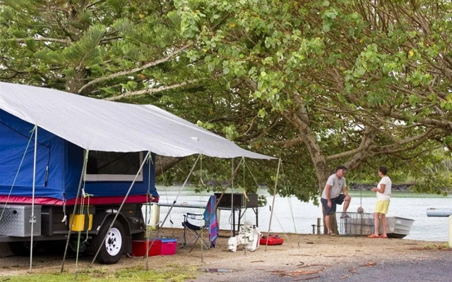 Reflections Massy Greene - Holiday Park