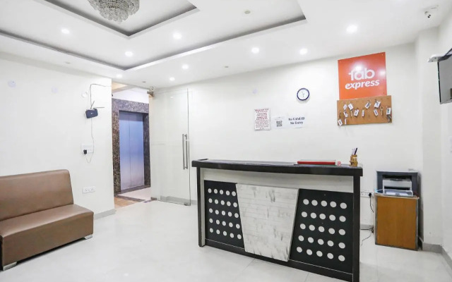 FabHotel Royal Stay I