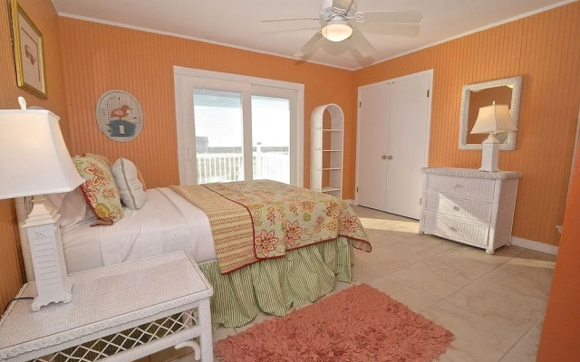 Gilliland Island House